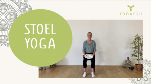 Stoelyoga met Dirkje